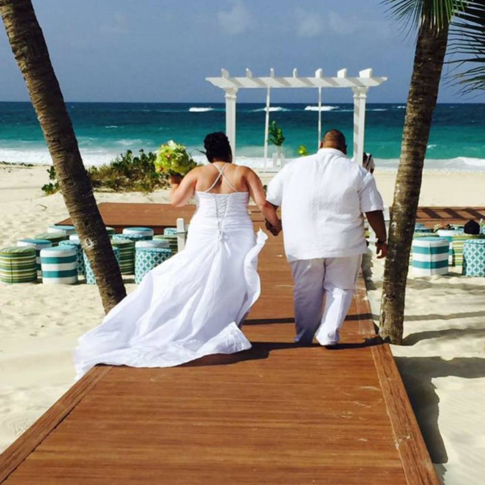 Meet your Posher, Gloria